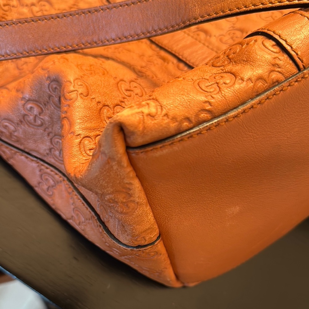 Gucci Large Guccisima Embossed Tan/Cognac Leather Tote with Removable Strap - Picture 7 of 10